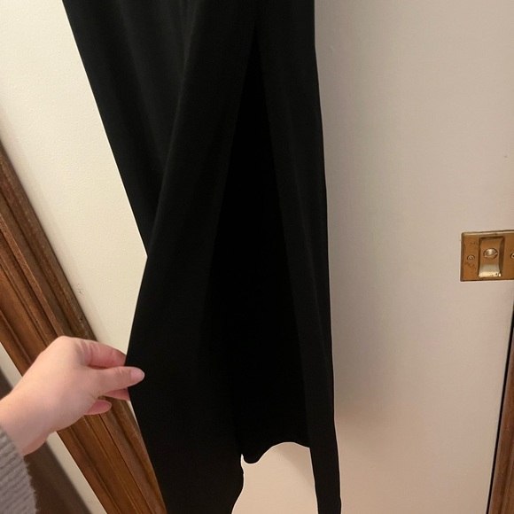 Black Evening Gown - Picture 3 of 4